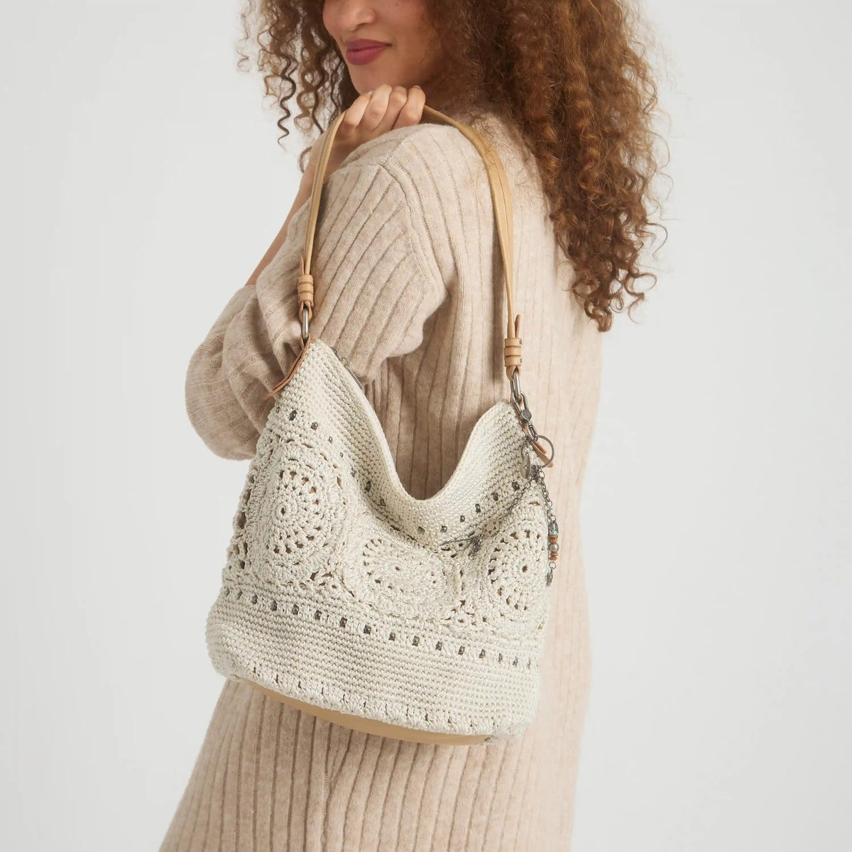 Sequoia Hobo - Hand Crochet - Natural Medallion