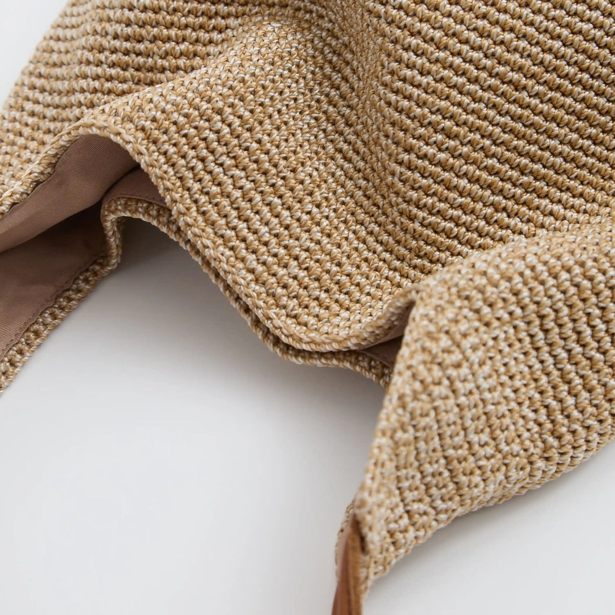 Los Feliz 120 Hobo - Hand Crochet - Bamboo Static